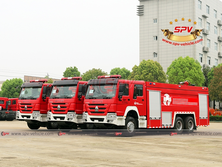 SPV-Vehicle - 3 Units of Foam Fire Trucks Sinotruk - Left Front Side View